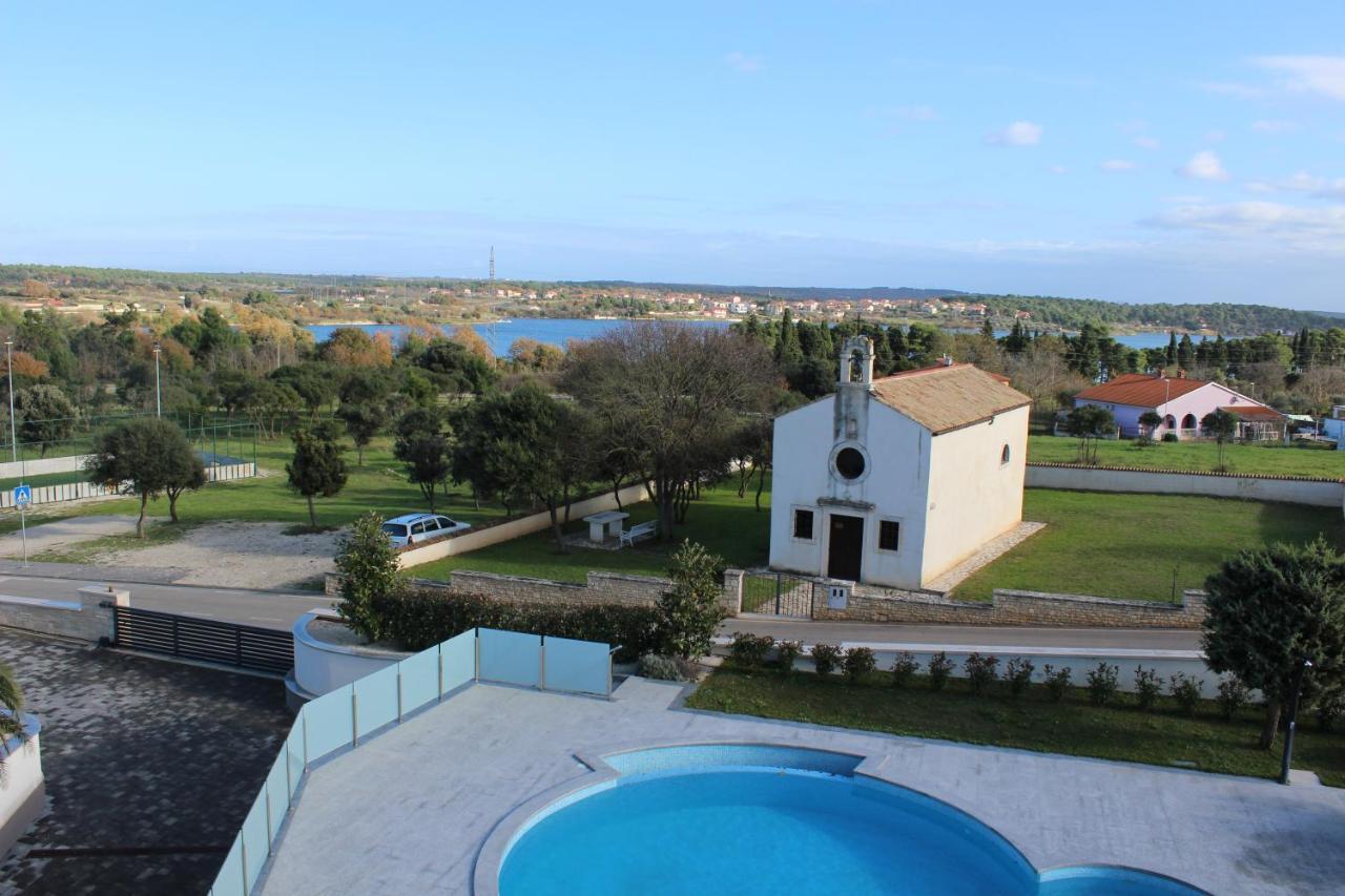 Apartmani Uwe Banjole Exterior foto